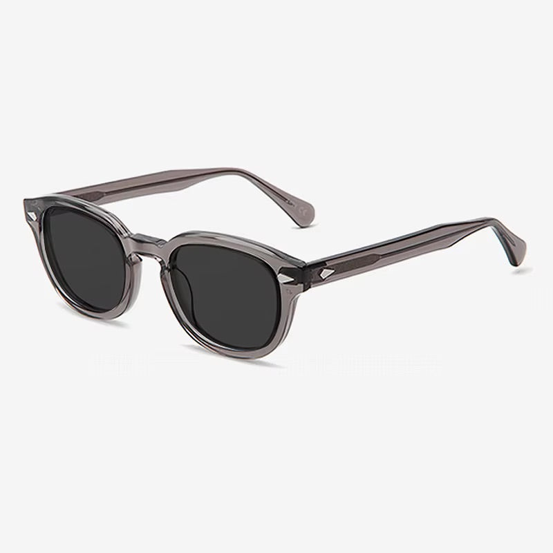 ATLAS
Built with character.
Strong proportions meet timeless design in a frame that feels substantial without feeling overstated.
Dependable. Refined. Effortlessly wearable.
A modern classic with a stronger point of view.